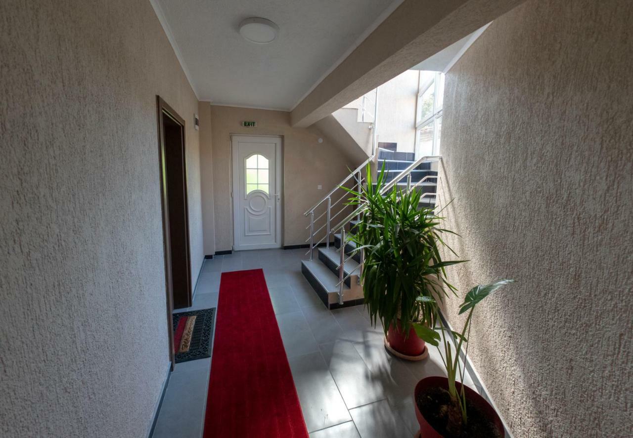 Dionis Rooms & Apartments Prilep Exteriér fotografie
