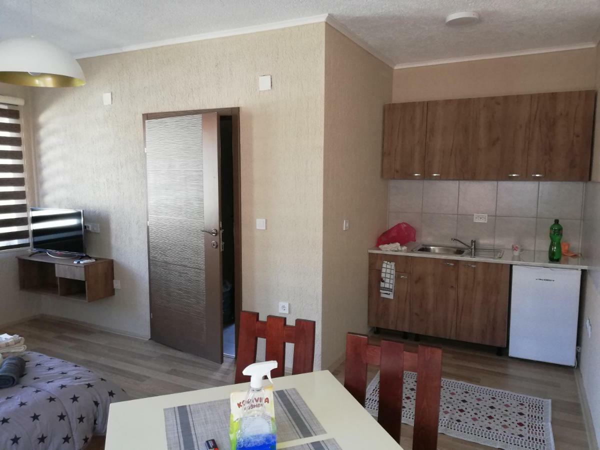 Dionis Rooms & Apartments Prilep Exteriér fotografie